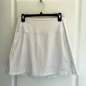 Nike Dri-Fit Golf Skirt Size Medium